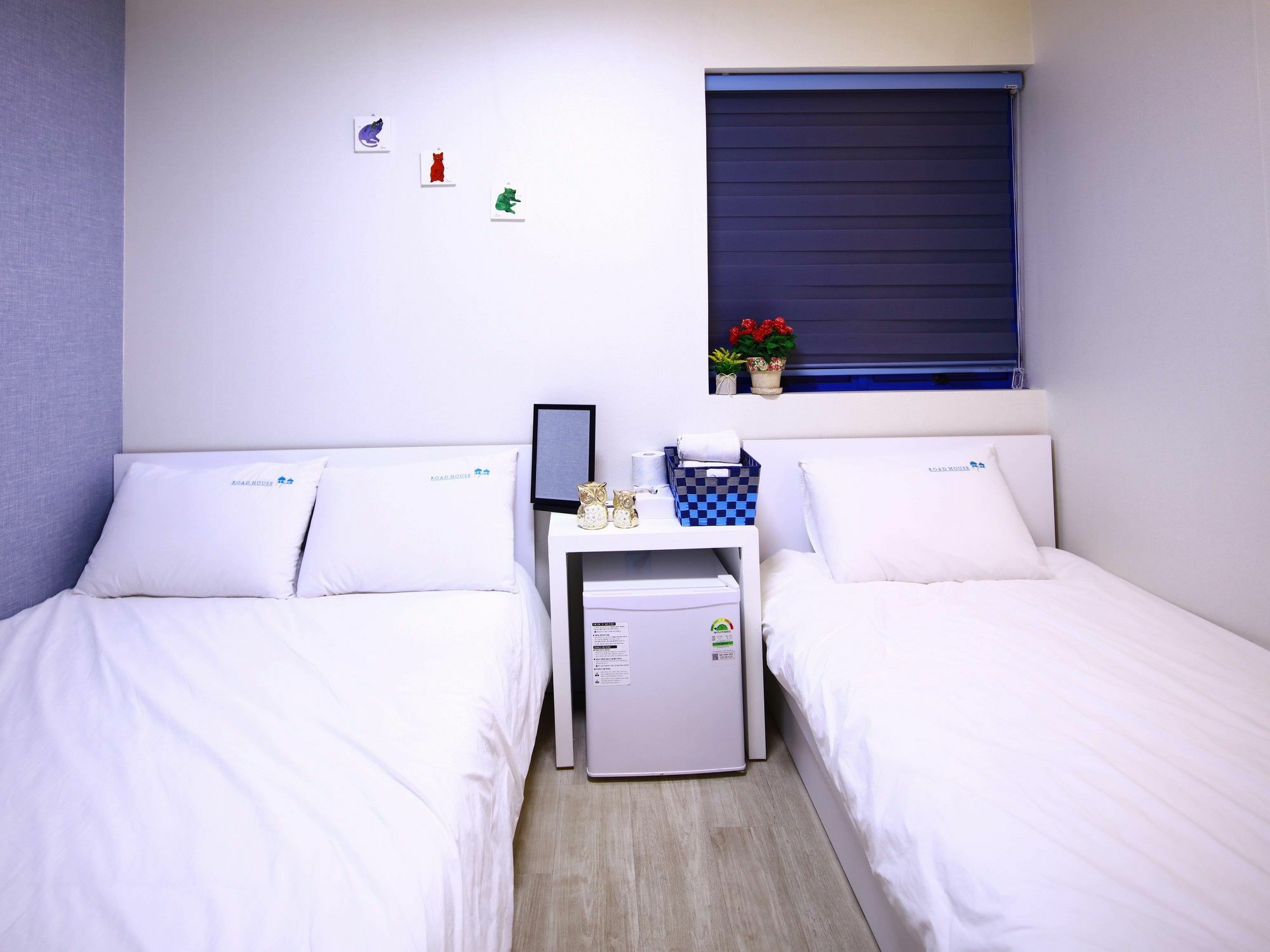 Road Myeongdong Hotel Seoul Exterior photo